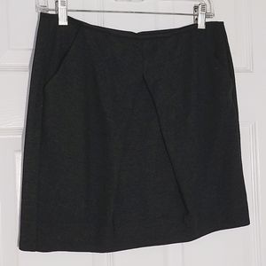 🦋CAbi gray black wool blend skirt style 629 Andy's skirt Pockets Size 4